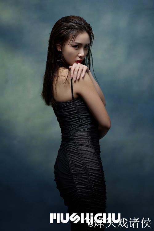 国产美女精品大片推荐